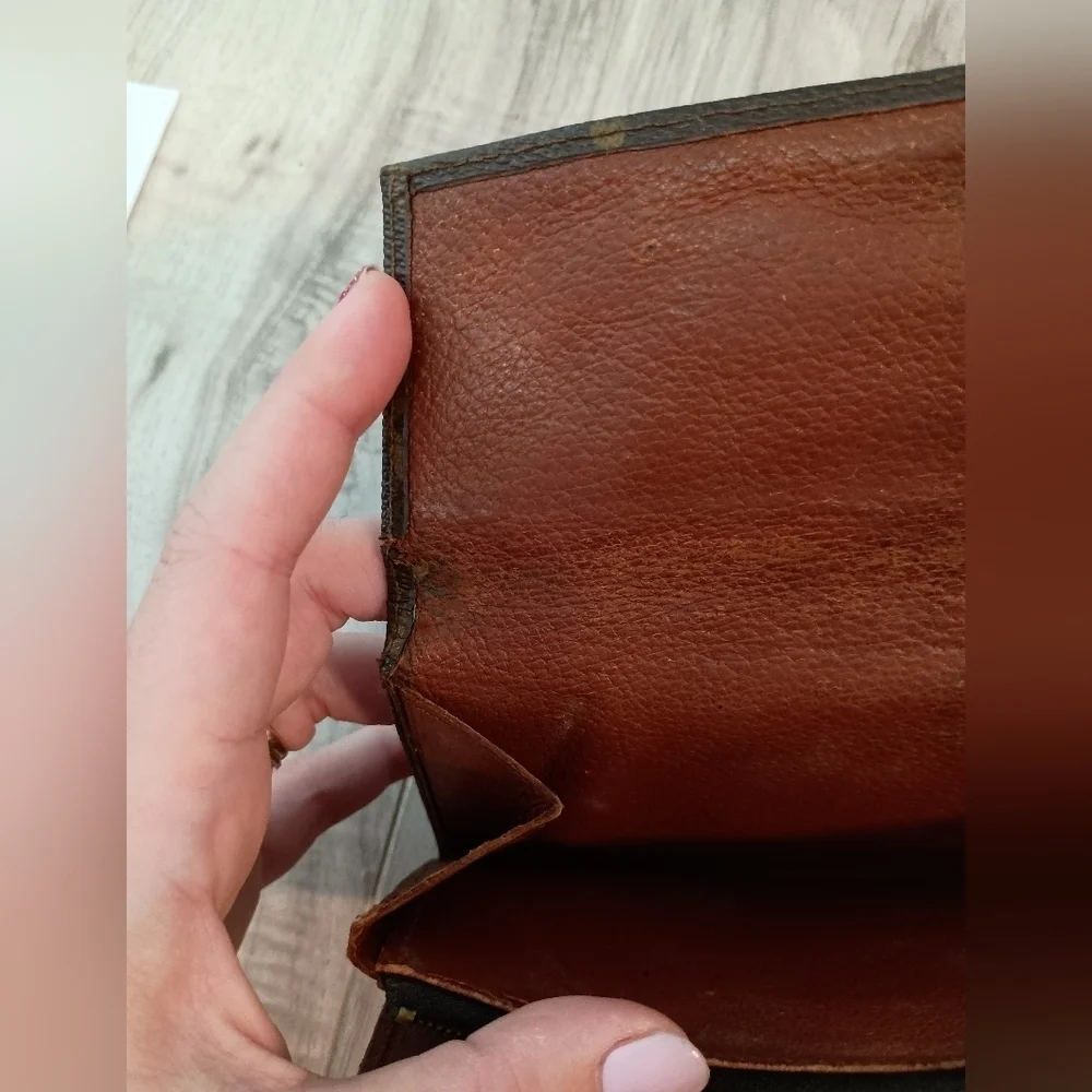 AuthLOUIS VUITTON Vintage Monogram Porte Billet Wallet